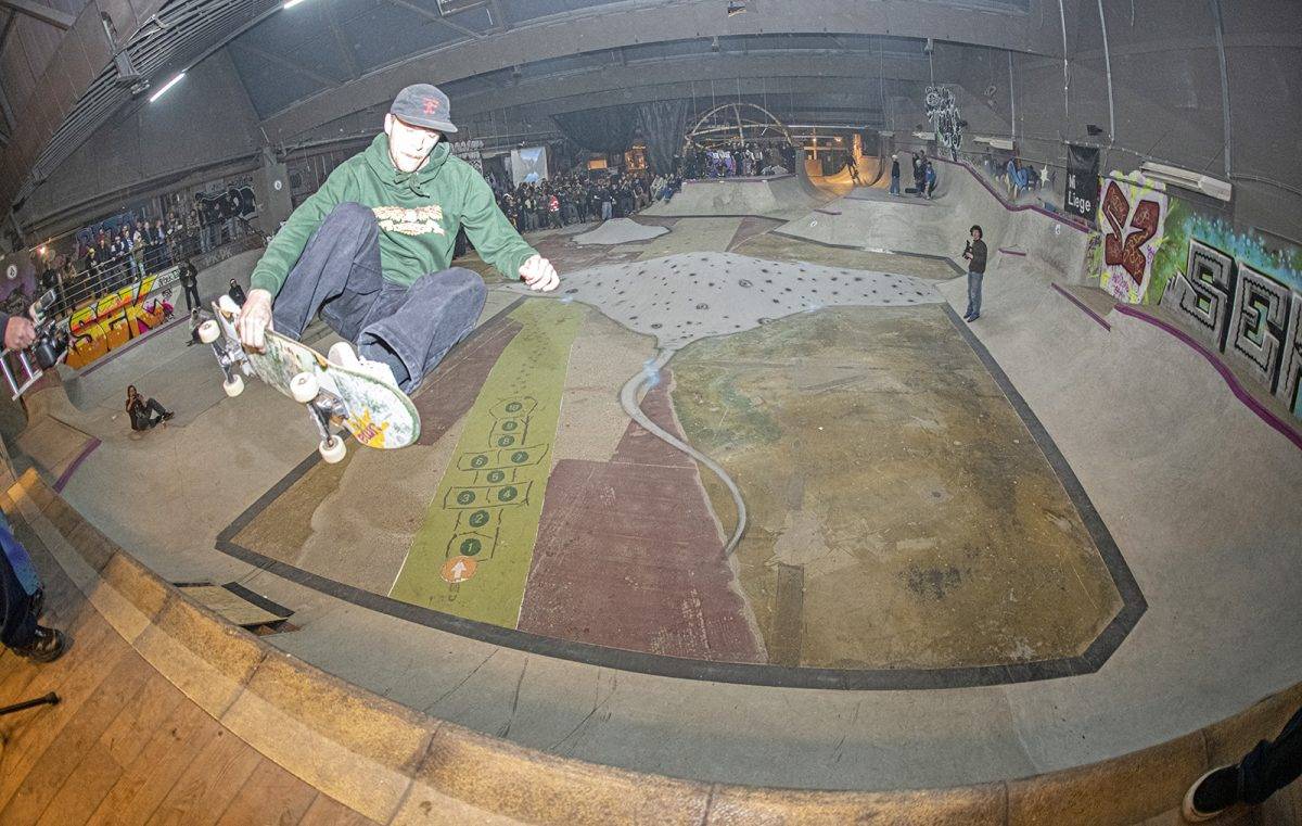 malinas machinas indoor diy skateboarding