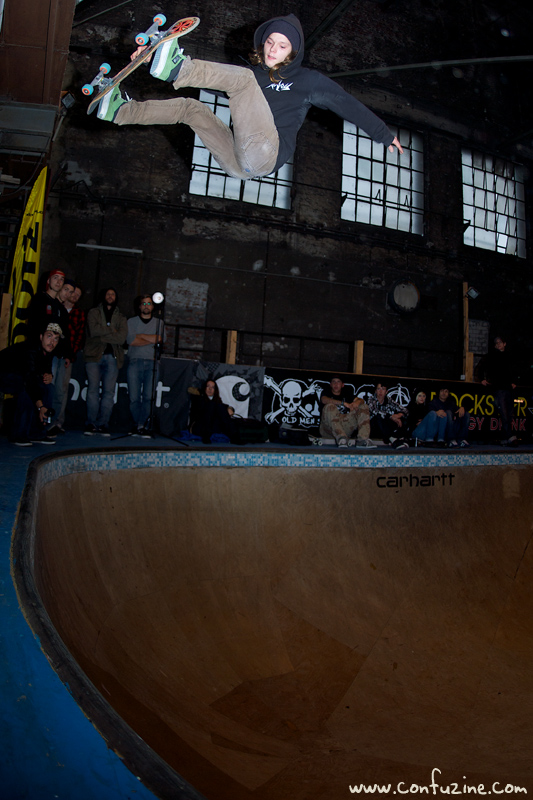 Kevin Wenzke - Massive Frontside Air to win the big air competition. 