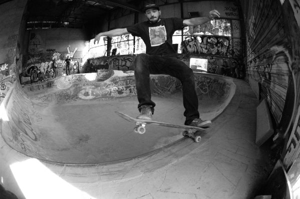 Guillaume Challet. FS five-o grind.