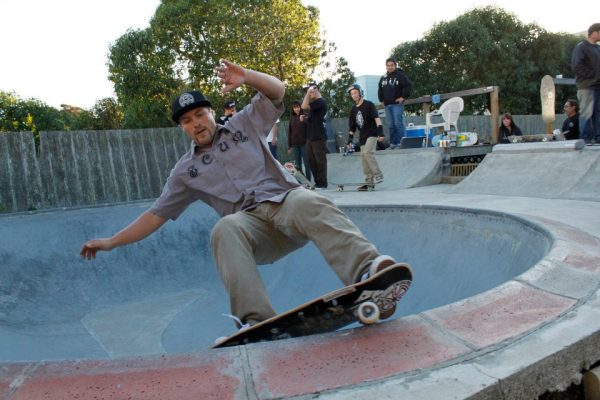 Devin Scott. Frontside grind.