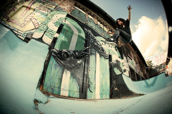 Have you ever seen a DIY better than the skatepark its built behind. Steven has and wasted no time bucking over the channel. Betonhausen. Berlin, Germany.