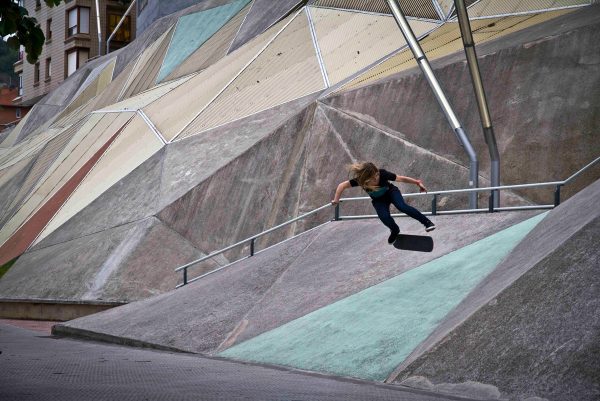 Ianie. Backside kickflip in Mungia. Photo Xabi Goitisolo.