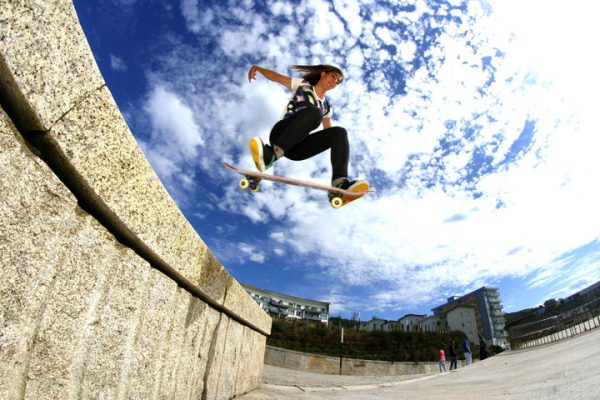 Ianire Elorriaga. Kickflip transfer. Mungia. Photo: Xabi Goitisolo