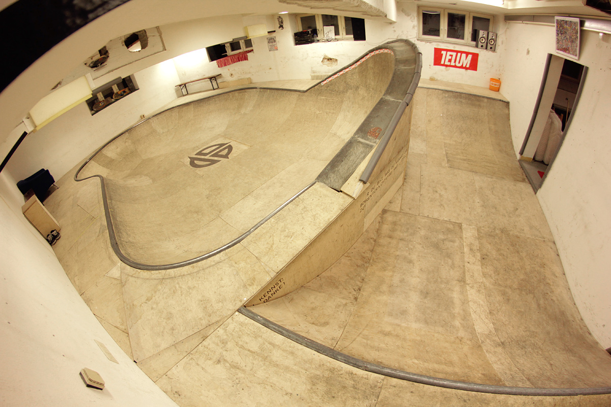 Telum Basement Bowl and Miniramp - Stuttgart, Germany - Confusion