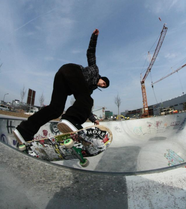 All photos by Matt Nobbi (pictured here testing out the bowl) except for this one, by Wthell Michelle.