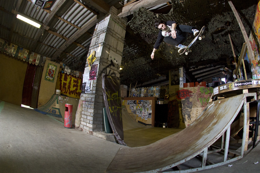 Ondra Filípek. Backside ollie. Photo: Filip Slivka