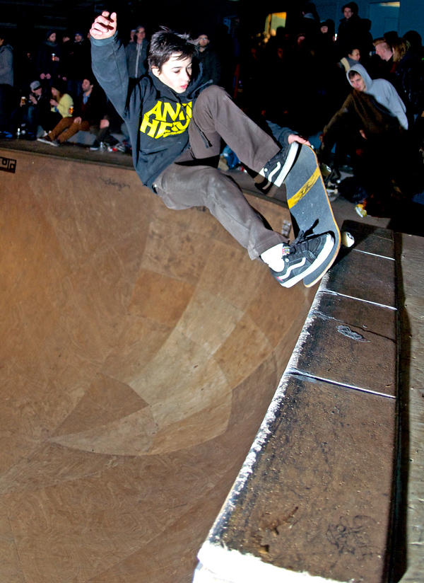 Daan van der Linden. Nose grind tail grab on the vert extension. It wasn't just the Anti Hero sweatshirt and the Vans shoes that got him the nickname John Cardiel of Holland, it was also the style.