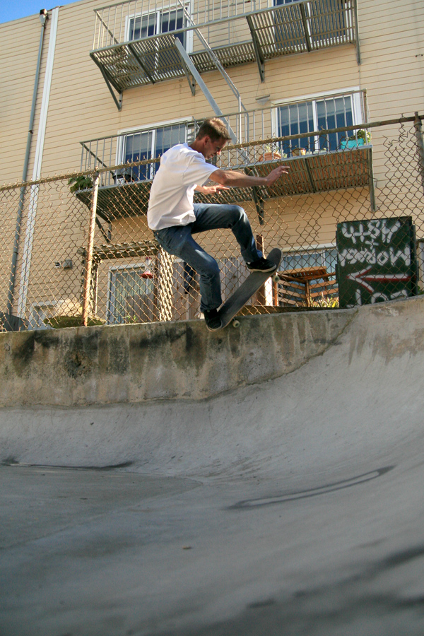 Israel Forbes. Pivot to fakie Off the Wall.