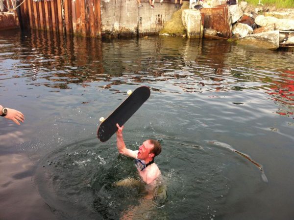 The biggest crowd pleaser was when boards ended in the water and our pearldiver came to the surface with the boards covered in seaweed.