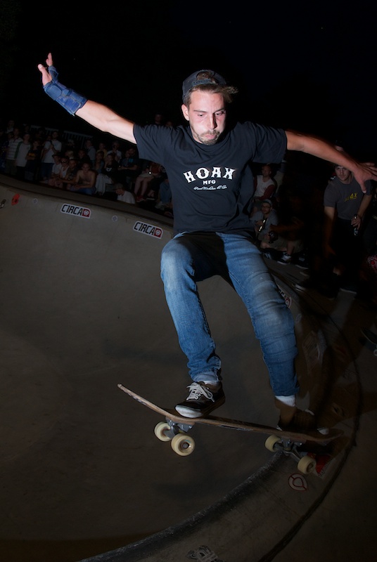 Koekie. Grinding is my business and business is good. Photo: J. Hay