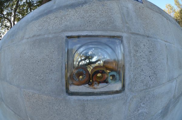 Cachagualand fish tank with skate wheels.