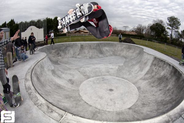 Melvin Abdou Salam. FS air.  Bénesse-Maremne.  Photo: Fred Ferand.