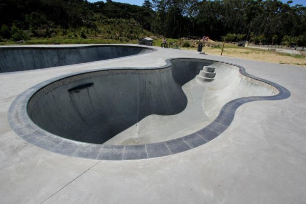 Mangawhai! Fucking huge perfect bowls in a sleepy little east coast surftown.