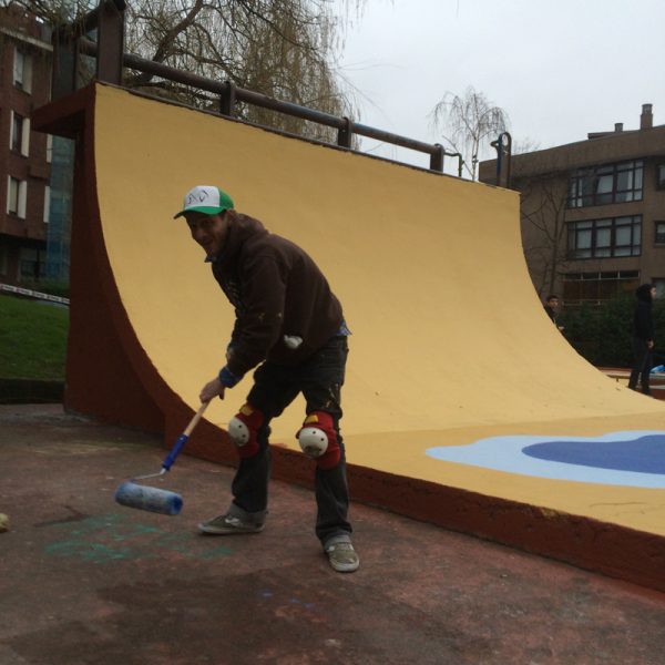 Kako painting the half pipe.