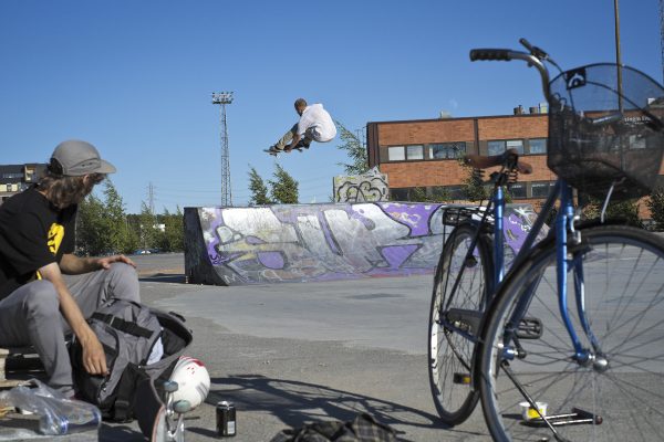 Aapo Olervo. FS melon grab. Photo: Samu Karvonen