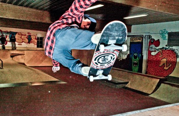 Jarne Verbruggen. Fakie ollie in ease.