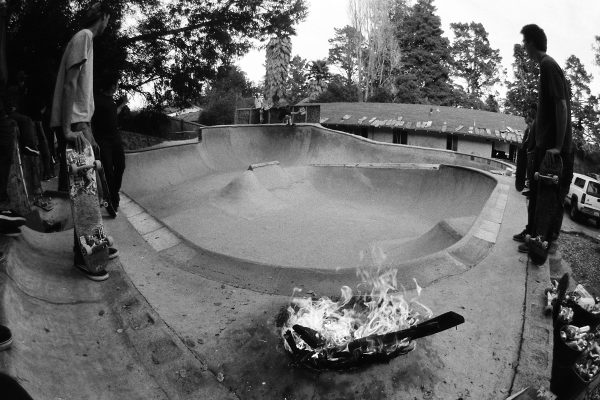 Thomas Friel. Frontside grind overview.  Photo: J. Hay