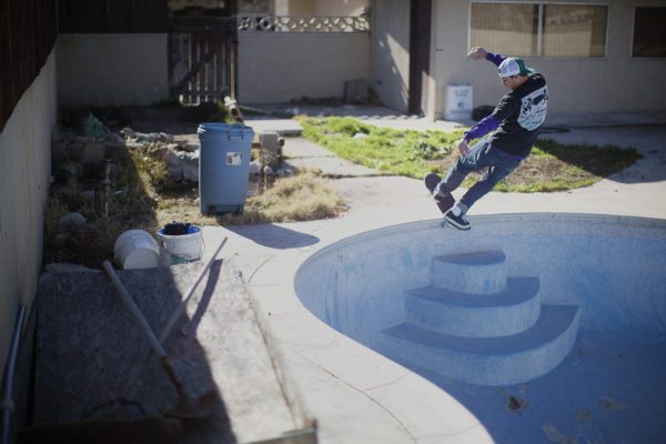 Tom Remillard, frontside slide in the California desert