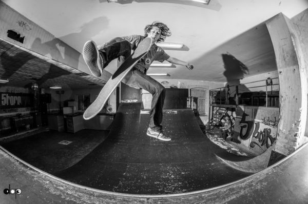 Sjoerd Vissers. Treflip to fakie.