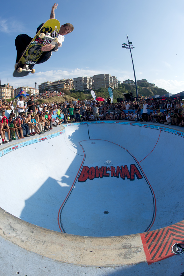 Felipe Foguinho with a large lien air in the deepend. Out of all the skaters, Felipe was going the highest. Photo: J. Hay