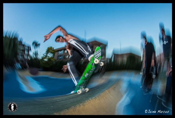 Jaime Ruiz de Gopegui. Nose blunt slide. Photo: Jaime Marcos