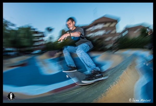 Pablo Viar. Frontside tailslide.