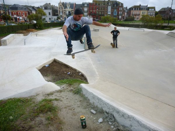 Best spot is the leftöver kicker, Fred`s first Ollie Transfers screamed for more to come.