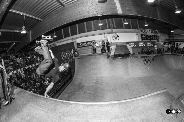 Kevin Kowalski. Frontside invert.