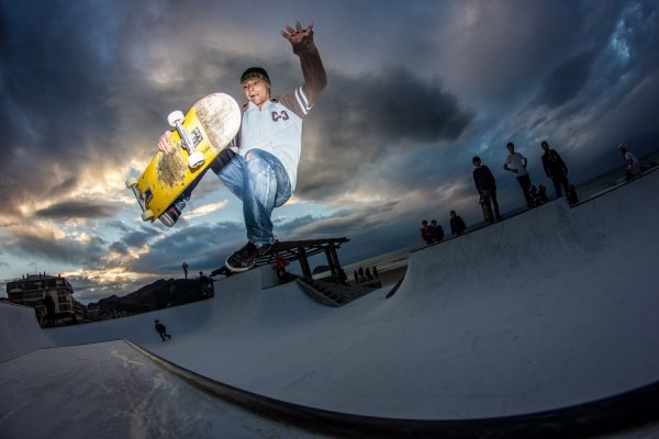 Mikel Muguerza. Switch boneless.