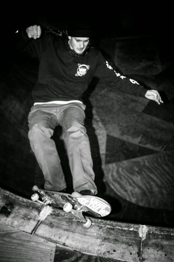 Nick Bax. Feeble grind over the death box. 