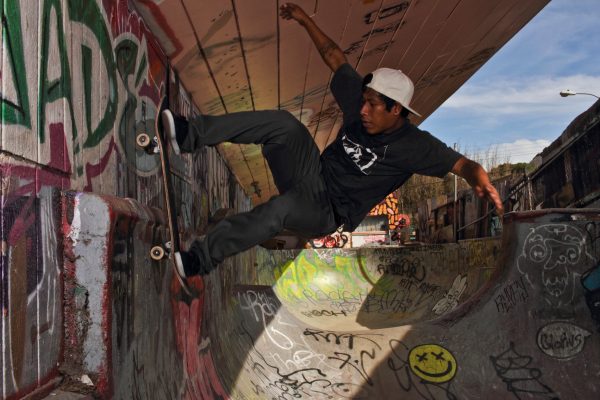 Angel Torres - Wheel Tap on the Wall to Fakie -Flower Shop DIY