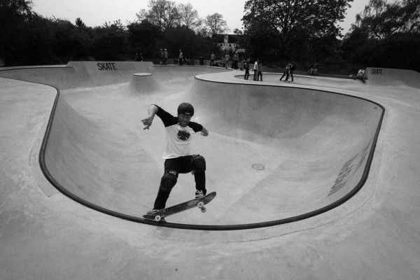Anders Tellen. Frontside grind in the new bowl at NorthBrigade.  Photo: Dietsches