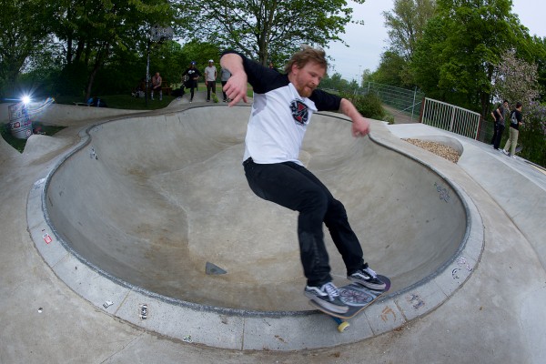 Anders Tellen. Happy 46th birthday smithgrind in the Owl Bowl.  Photo: J. Hay