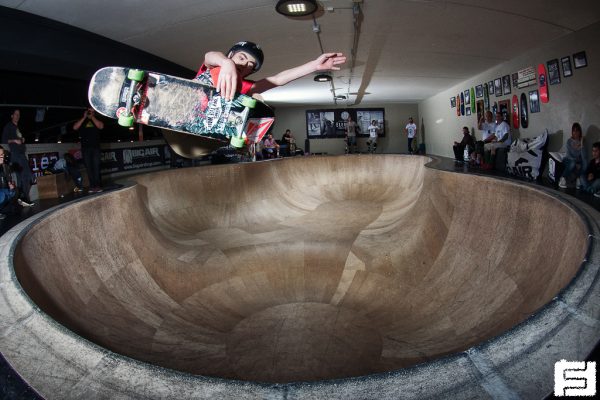 Nicola Vitali. FS tuck knee. Big Air Lab. Caerano, Italy. 