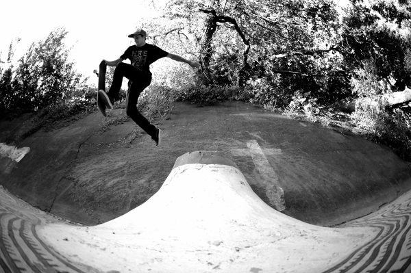 Wallride boneless nose grab out.  Photo: Loïc Benoit