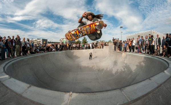 Cody Lockwood. Tailgrab.  Photo: Nicola Debernardi