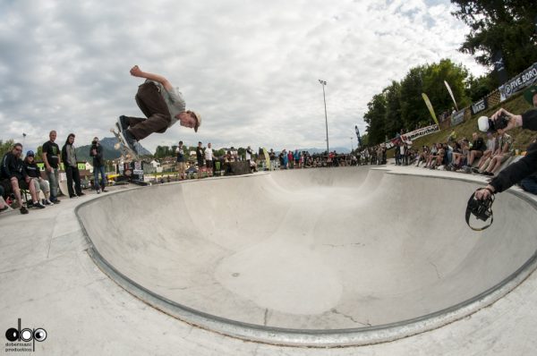 David Bachl. Backside air.