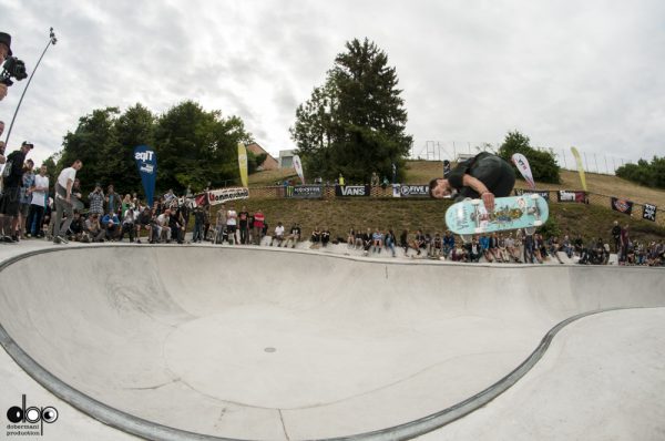 Dustin Vonach. Backside air.