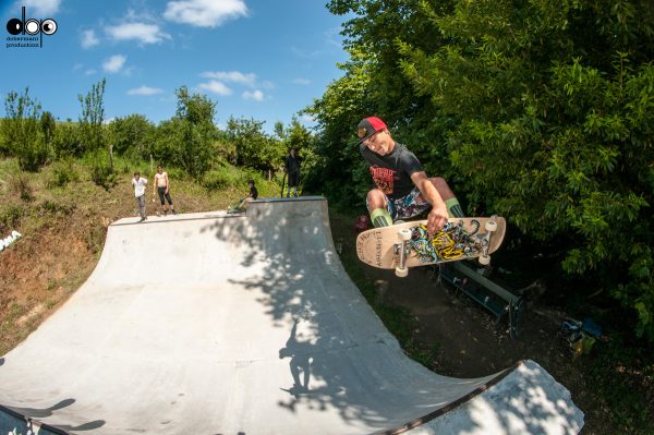 Mikel Muguerza. Frontside air.