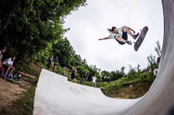 Chetos. Kickflip to fakie. Photo: Pablo Ribera