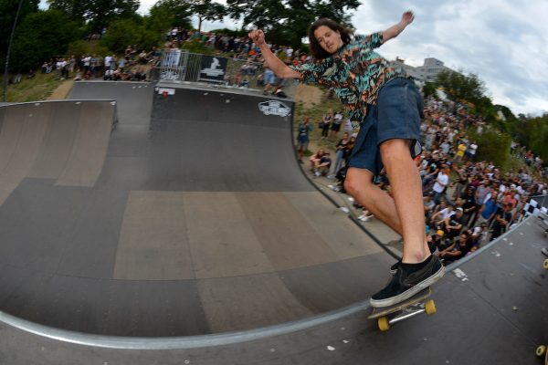 Nick Bax. Feeble to fakie.