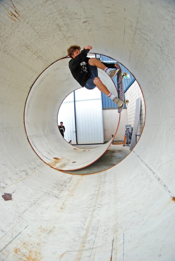 Jaime Mateu. Pipe to pipe transfer nose grab to fakie.