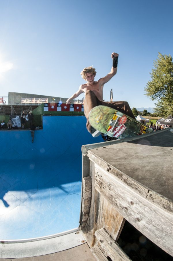 Dannie Carlsen. Feeble grind.