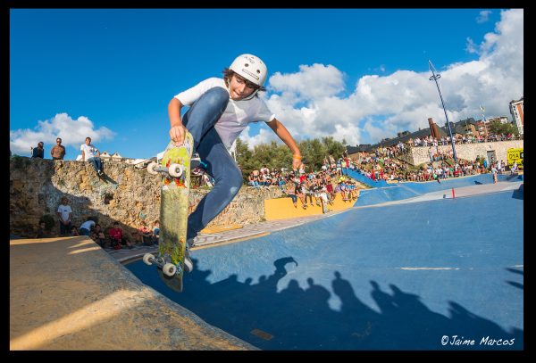 Blunt to fakie yank in.