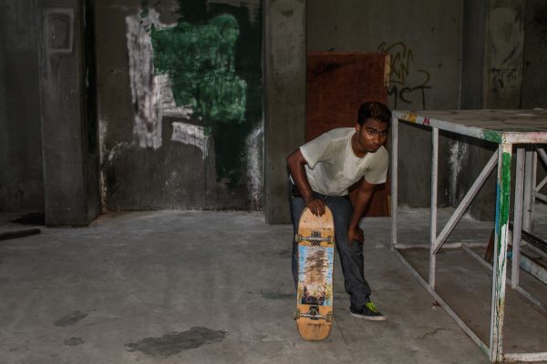 Local skateboarder Soe Min Oo at Hleidan bridge.