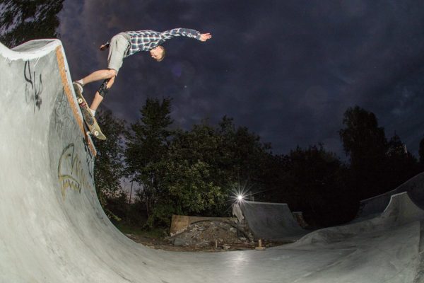 Rop Gifford, your humble narrator, with a back smith. Photo: Unknown