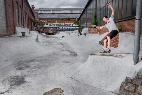 Wojtek Pastuszak at Mister Wilson's latest outdoor spot, diy spot, skatepark?