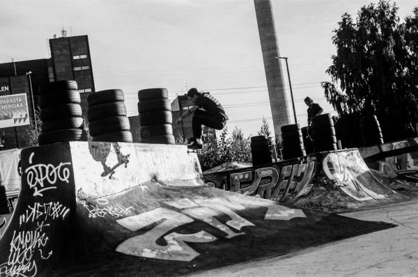 Boris Dietschi in a sunset session at Helsinki DIY