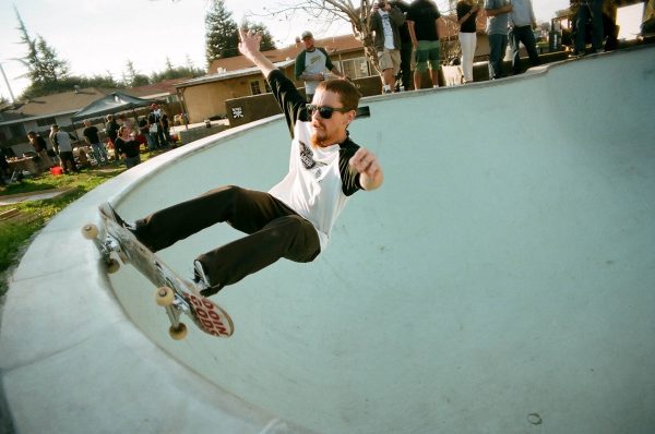 Frontside grind. Photo: Aaron Godwin