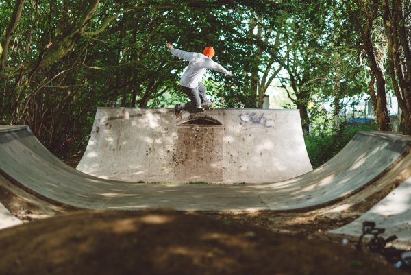 No comply tailslide at Dellside DIY. Photo: Carl Wilson